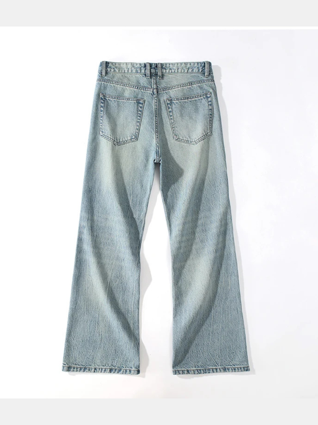 LIGHT WASH JEANS