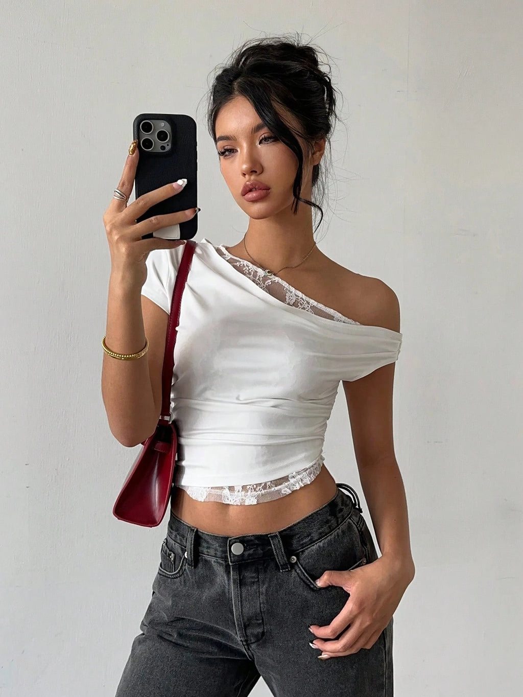 LUNA LACE SHOULDER TOP