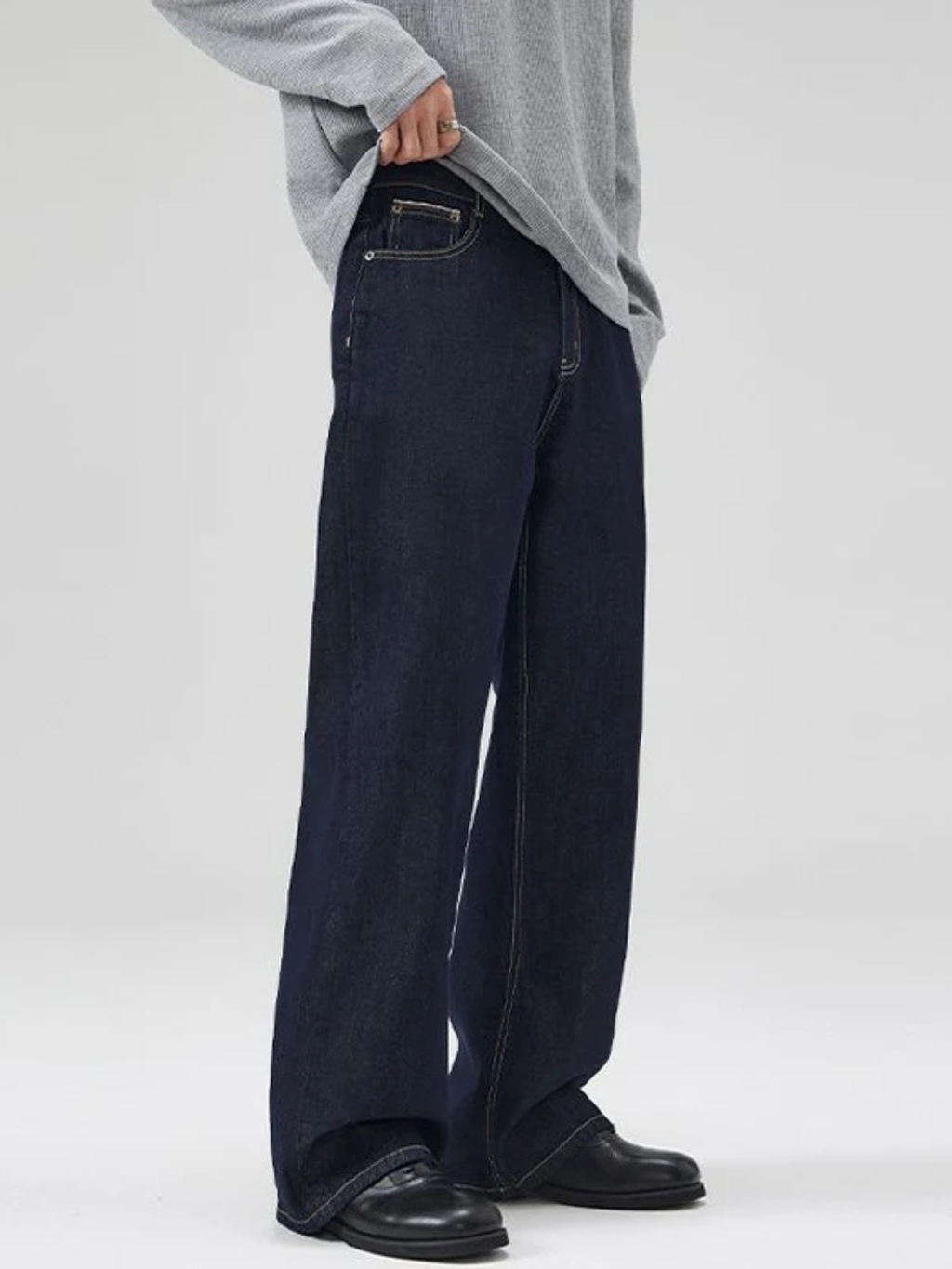 WIDE LEG RAW DENIM JEANS