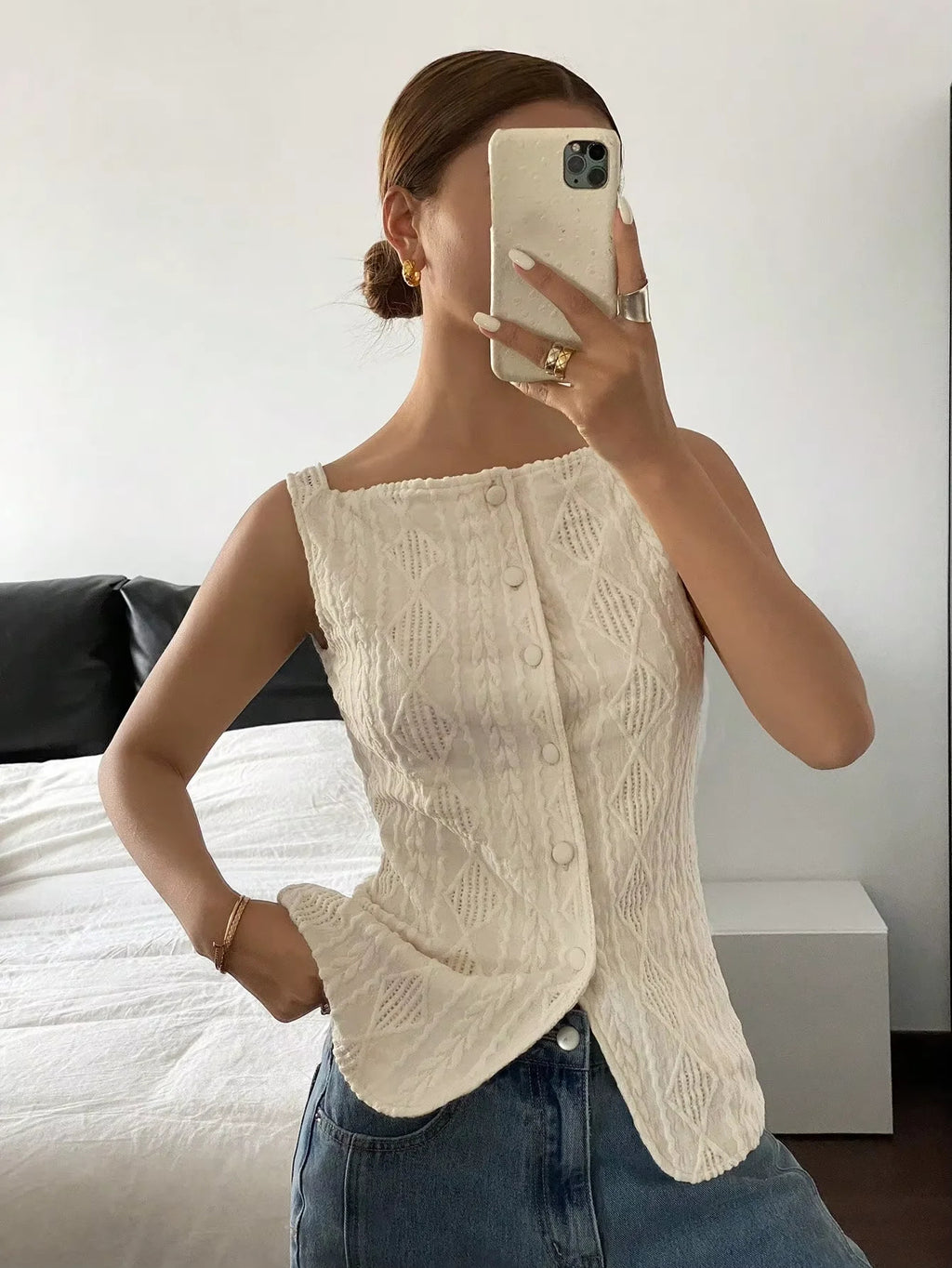 CLAIRE KNIT VEST