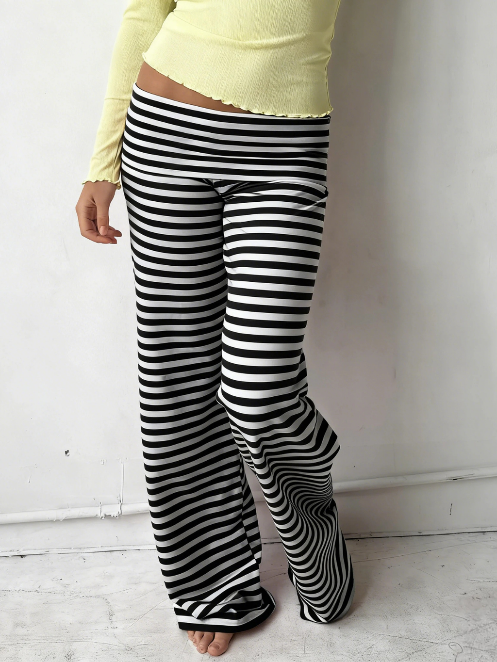 FOLD-OVER WIDE LEG LEGGING