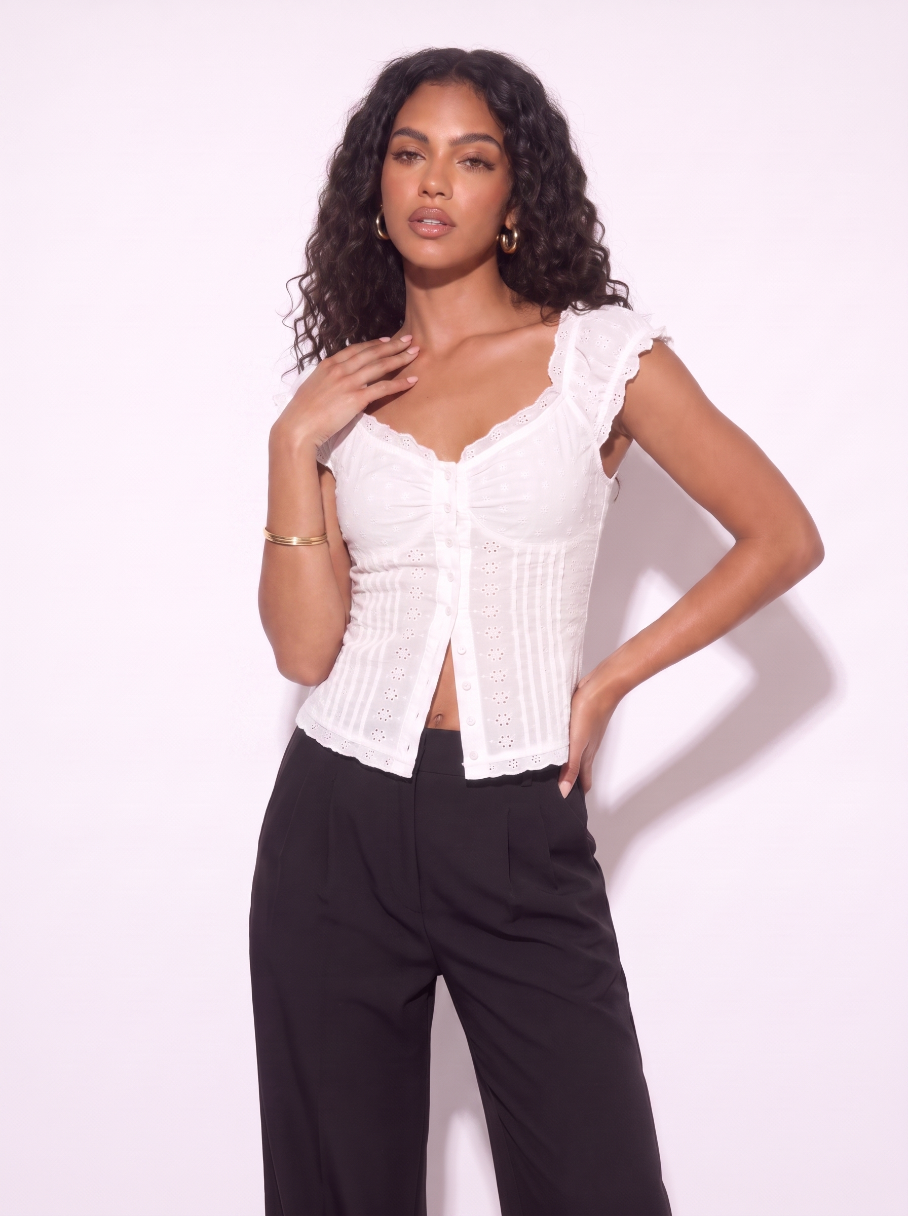 SUMMER EYELET TOP