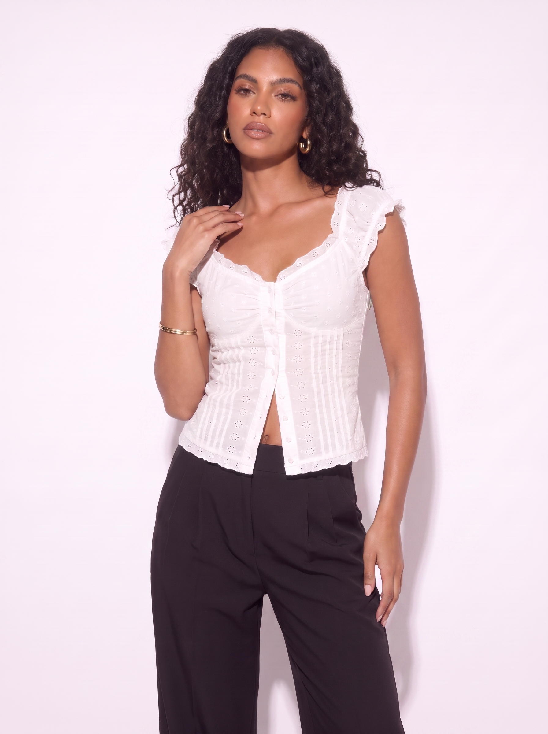 SUMMER EYELET TOP