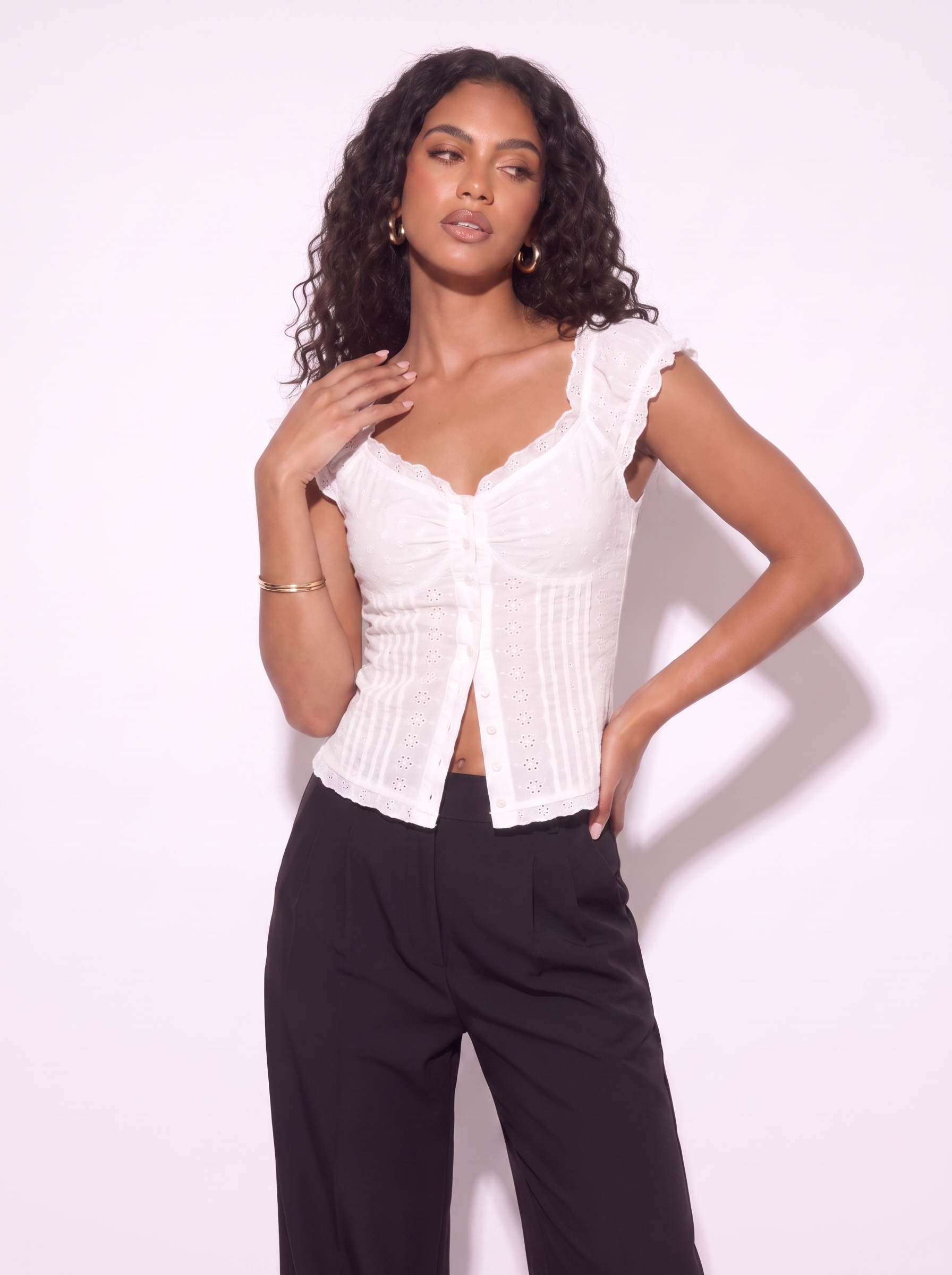 SUMMER EYELET TOP