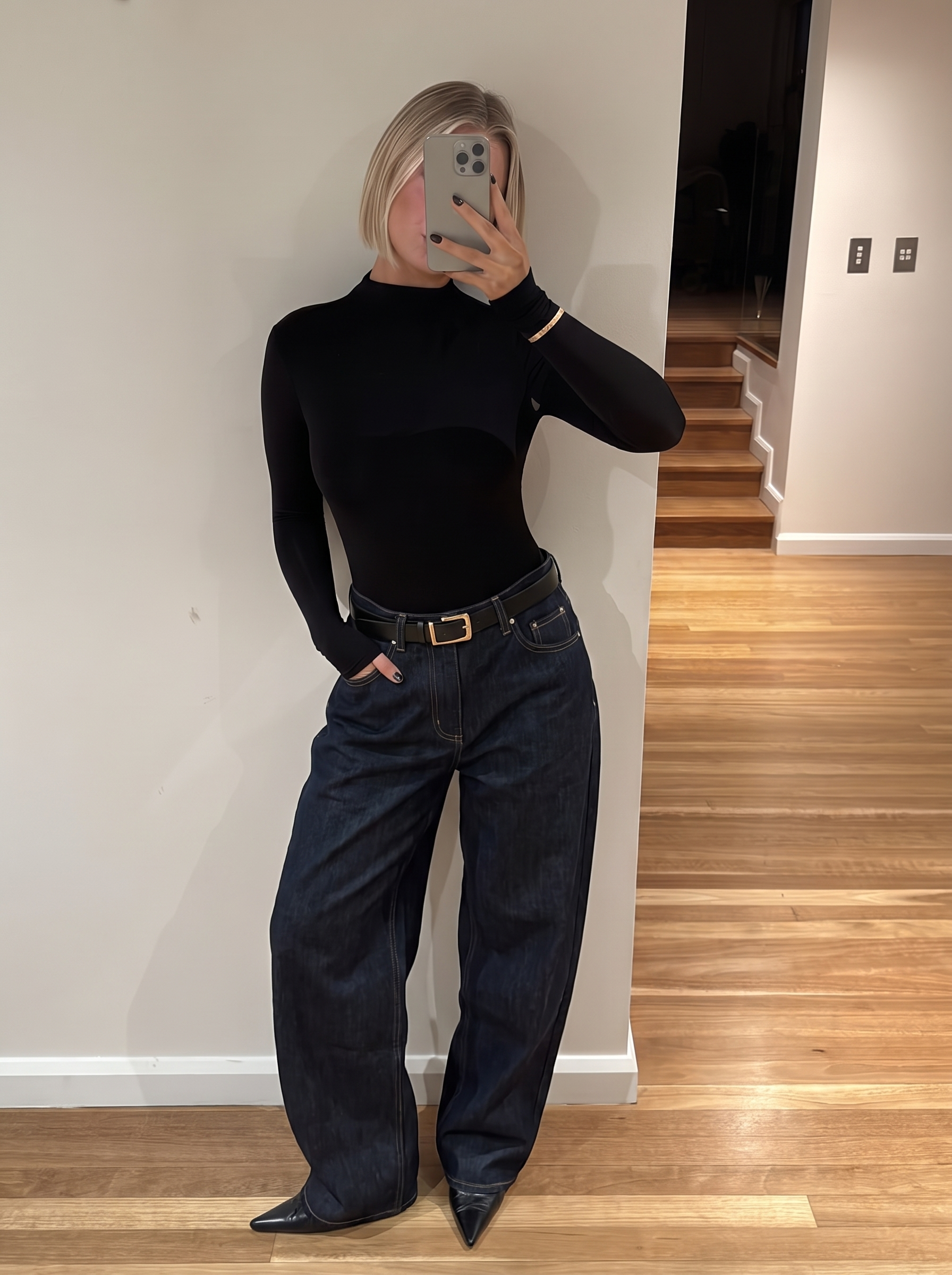 BARREL LEG RAW DENIM JEANS